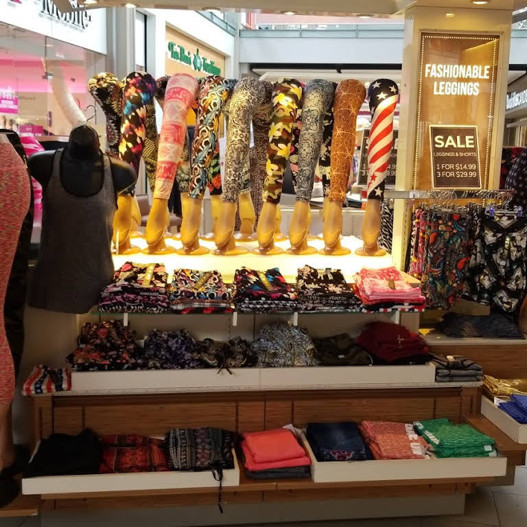 Fashionable Leggings (Kiosk) - Clothing Kiosk at the Mall in Columbia