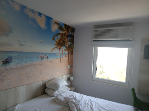 Hotel Hi! Aeropuerto $999.00 - Thumbnail