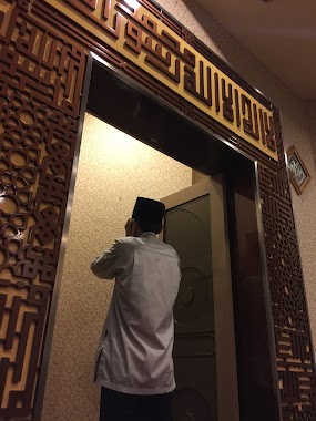 Mushalla Pacific Place 2nd floor (Masjid), Author: M Alfatih