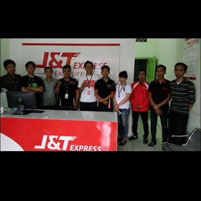 Photos of J&T Express Pacitan