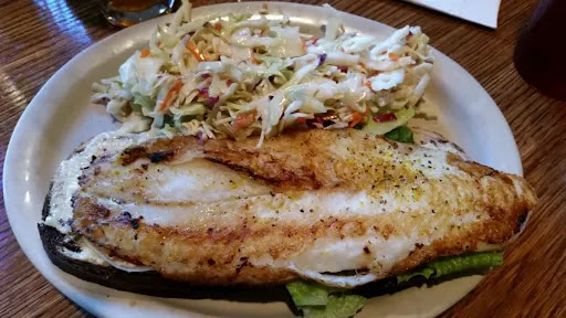 915 Pub & Grill - Thumbnail