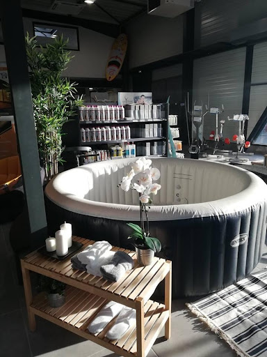 Photo de Oasis Piscines et Spas 90 - 25 (Belfort - Montbéliard) à Saint-Barthélemy (70270)