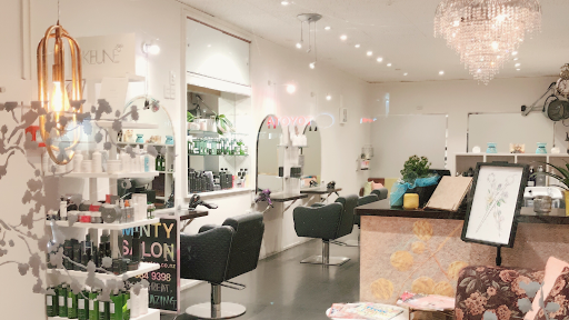 MINTY SALON