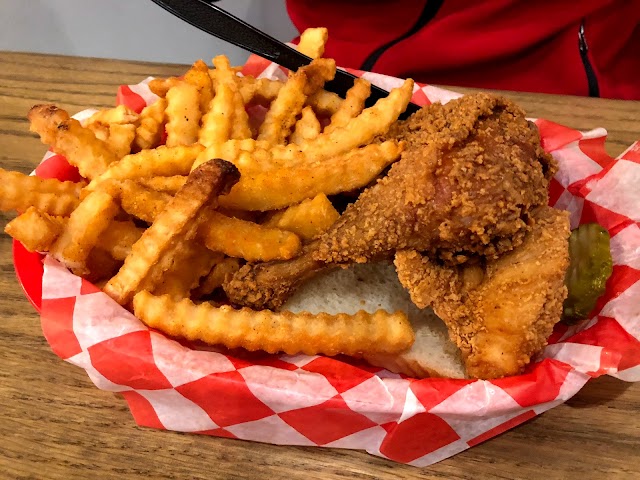 Hattie B's Hot Chicken