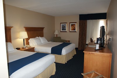 Holiday Inn Express & Suites Waynesboro-Route 340