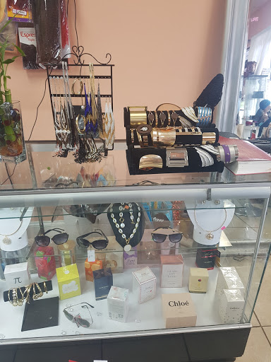 Bernice Salon - Visual