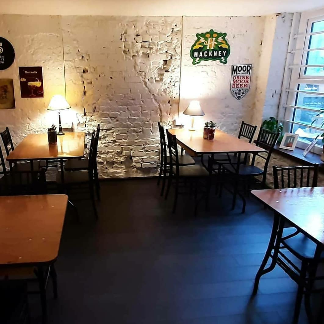 Three Hounds Beer Bar & Brewery