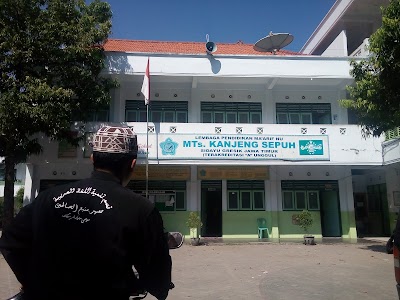 Photos of MTS Kanjeng Sepuh