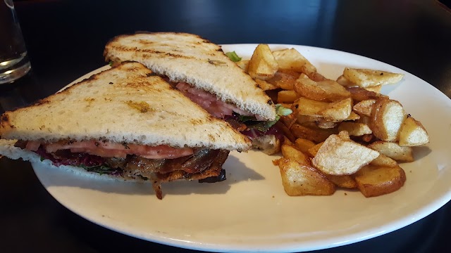 The Tipper Restaurant & Review Room