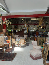 Photo n°7 de Brocante de Chaignes à Chaignes (Magasin d'antiquités)