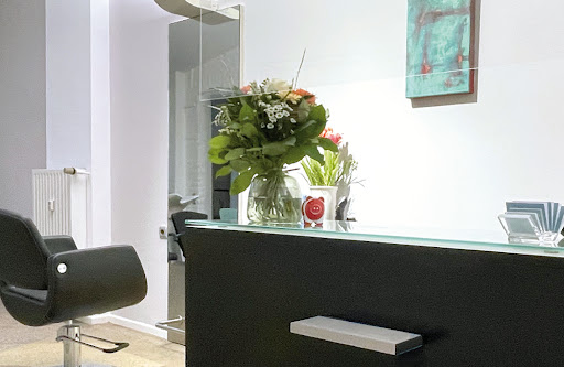 Createam hair & styling - Thumbnail