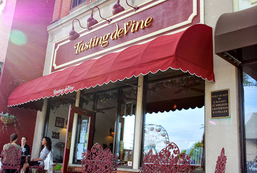 Tasting deVine - Visual