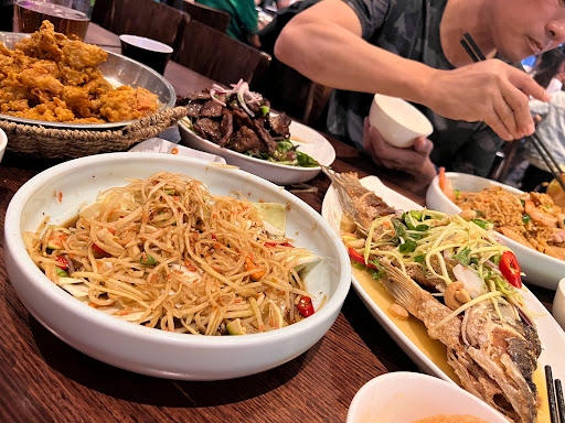 Long's Chinese & Thai - Thumbnail