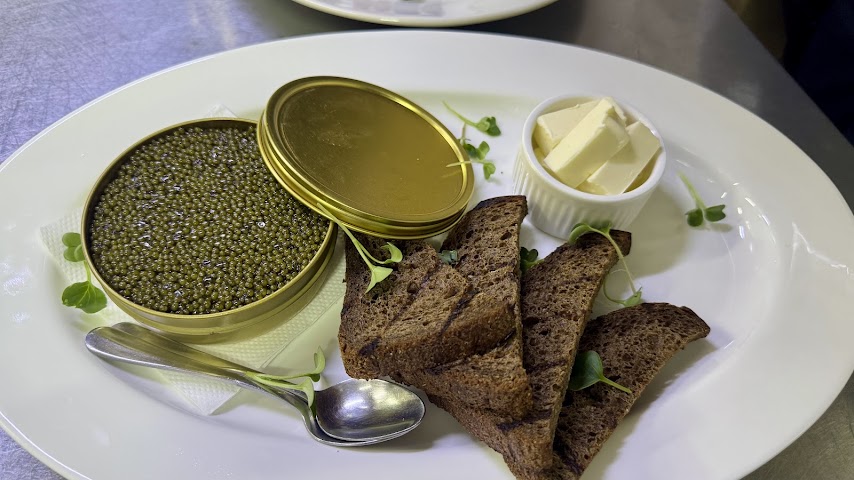 La Barca Fish & Wine by null