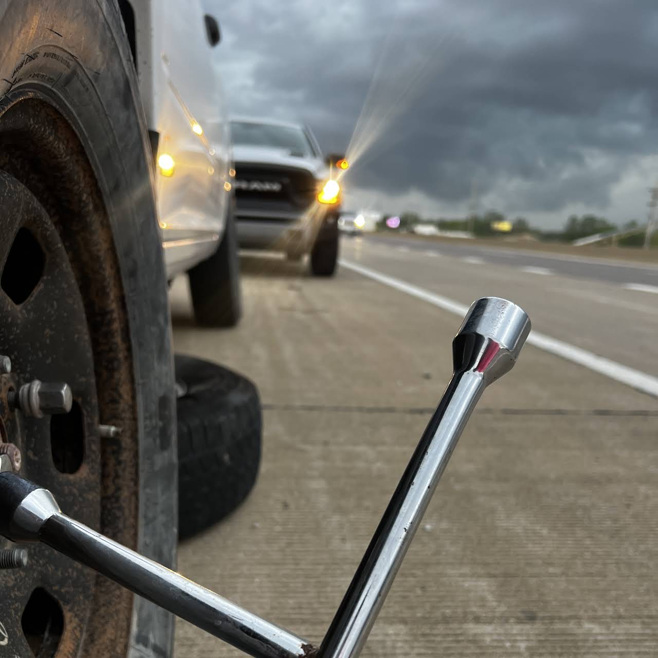 Gianna's Towing Towing & Roadside Servicing St. Charles County