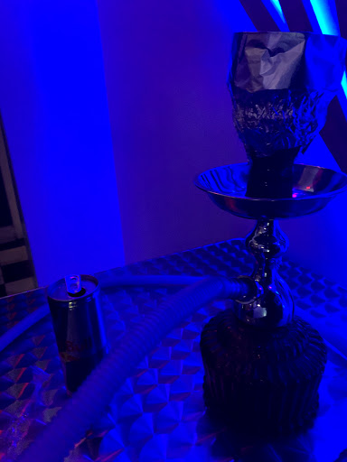 La Noche Bar & Lounge