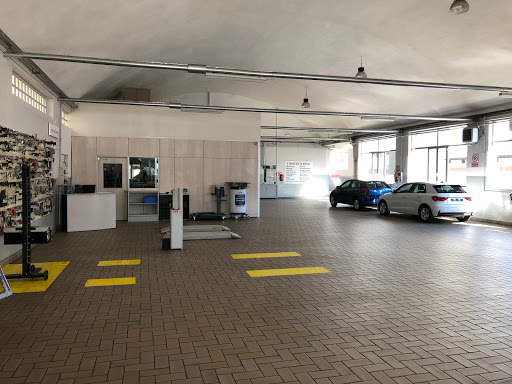 Lomanto Auto Volkswagen Service - Thumbnail