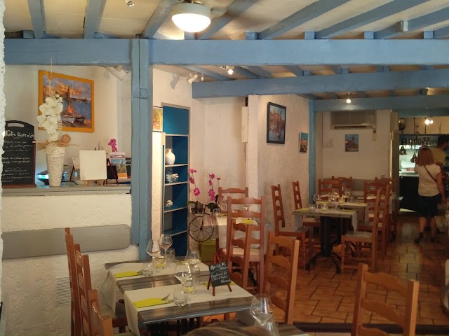 L'Escale Bleue - Restaurant de poissons frais local