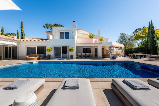 Golden Triangle Properties