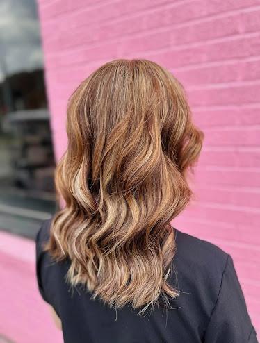 Perfectly Chosen Hair & Nail Bar