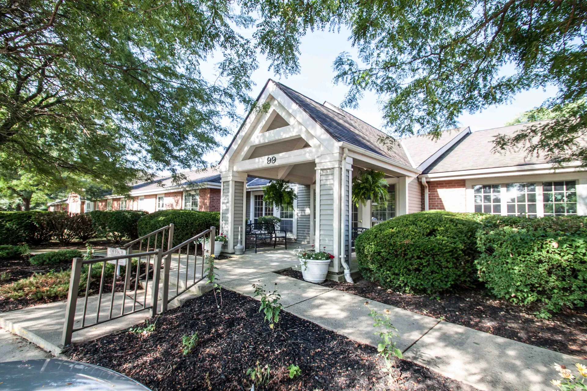 Summit Station Apartments