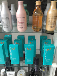 Photo n°36 de COIFFURE SAINT BRIEUC BY LA PARISIENNE à Saint-Brieuc (Institut de bronzage)