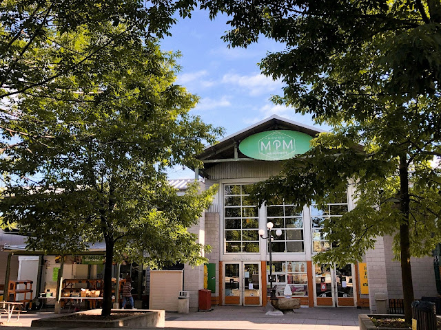 Maisonneuve Market by null