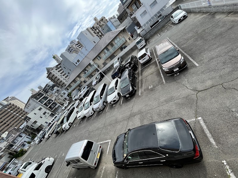 【神戸 大開駅前 月極駐車場(大型車可)】三光モータープール