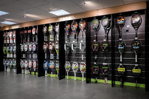 Photo n°1 de TENNIS MANIA à Saint-Contest (Magasin de tennis)