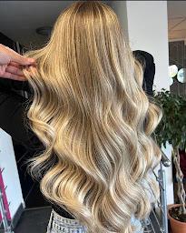 Photo n°1 de GREG CREATION à Sotteville-lès-Rouen (Salon de coiffure)