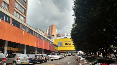 Photos of &Eacute;xito Cabecera