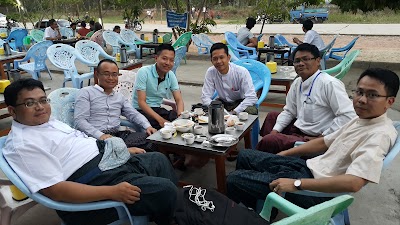 Photos of Shwe Oak Au
