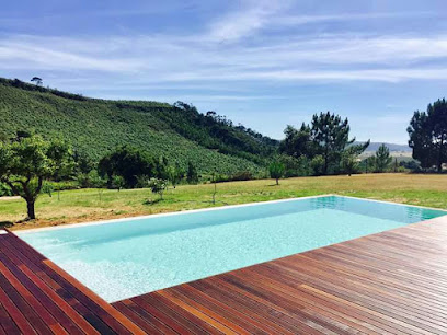 Gotazul - Piscinas e Construção Civil localiza-se em Rua Pé de Mouro Edifício E Centro Empresarial Sintra Estoril VIII, 2710-297 Sintra