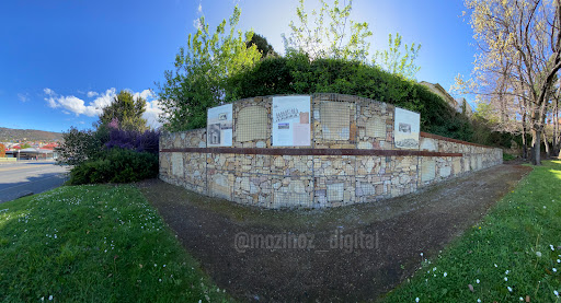 St George's Burial Ground Memorial - Thumbnail