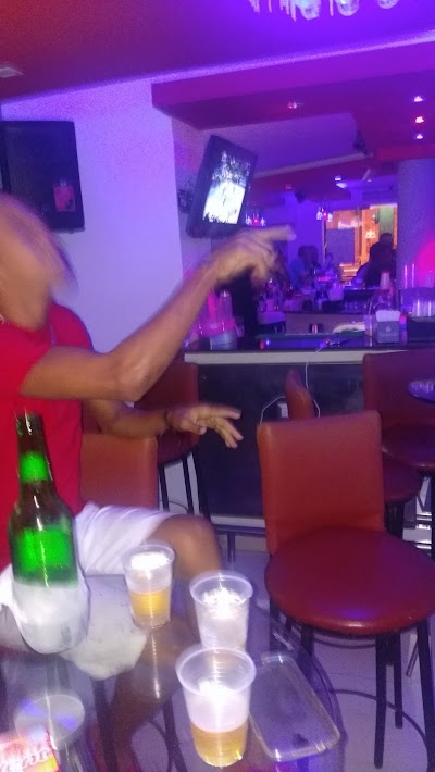 bar