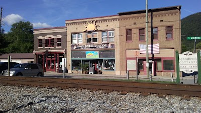 Photos of ArtiSun Gallery and Marketplace