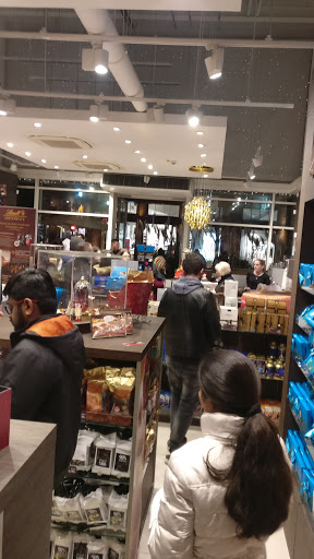 Lindt Outlet Store - Thumbnail