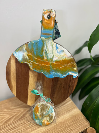 KH Designs Studio - Resin Art - Thumbnail