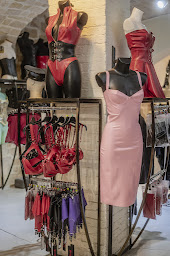 Photo n°37 de Boutique Métamorph'Ose à Paris (Magasin de vêtements pour hommes)