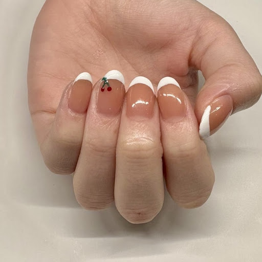 Beauty by Leanne Musselburgh