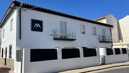 Grupo Morales & Arnal. Apartamentos, Hoteles, Seguros e Inversión