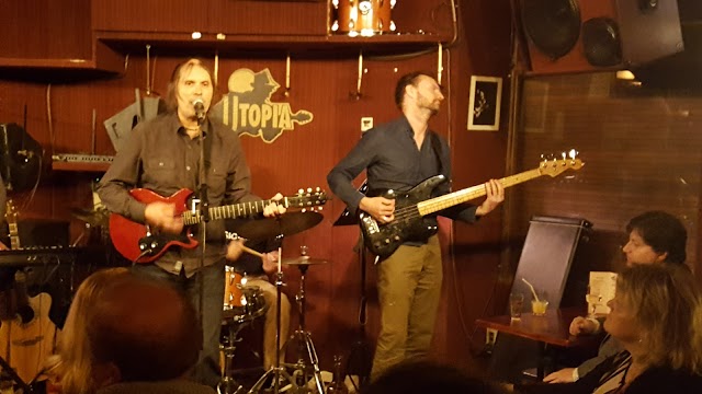 Utopia Café Concert
