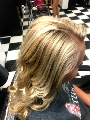 B G's Hair Designs - Thumbnail