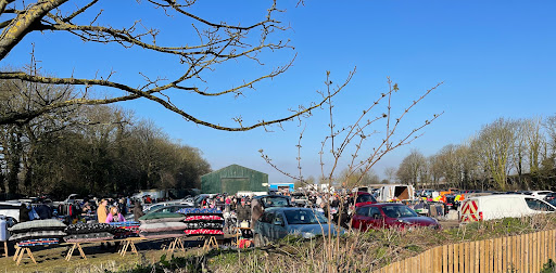 Car Boot - Thumbnail