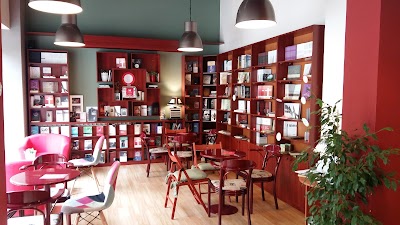 Photos of Metanoja Literary Cafe