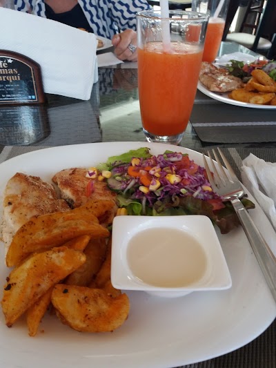 Photos of Kahli Caf&eacute; (Caf&eacute; Brumas Del Zurqui)