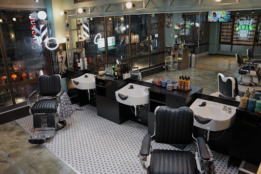 TIGHT SWAG BARBERWORKS三軒茶屋