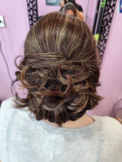 Ballester Peluqueros Peluquería Unisex