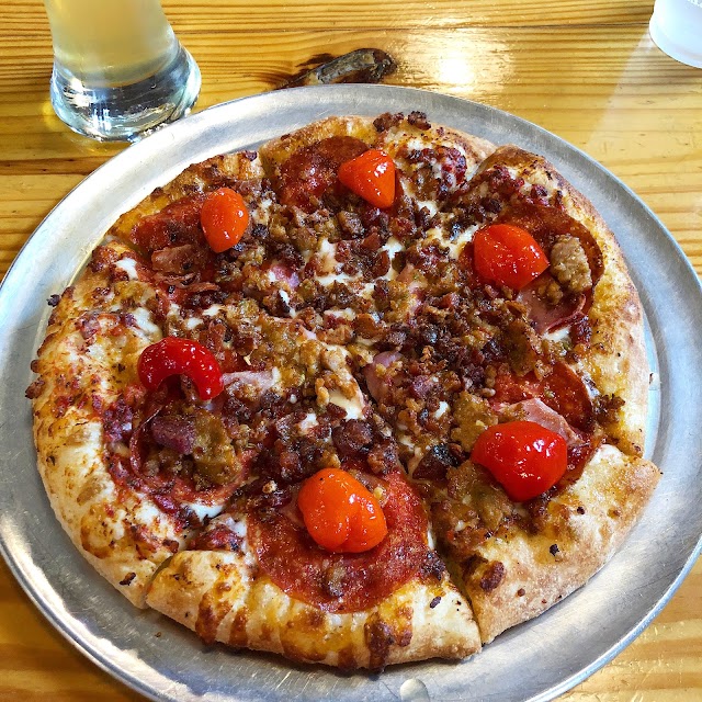 Pinthouse Pizza