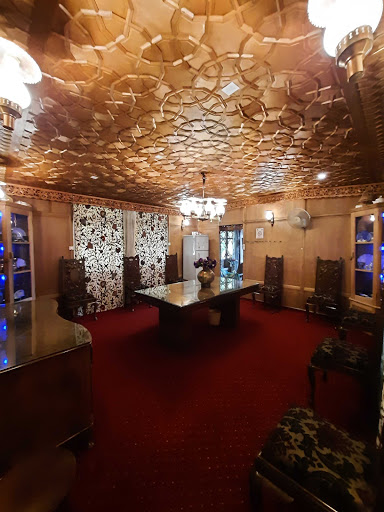 Gallery image 180